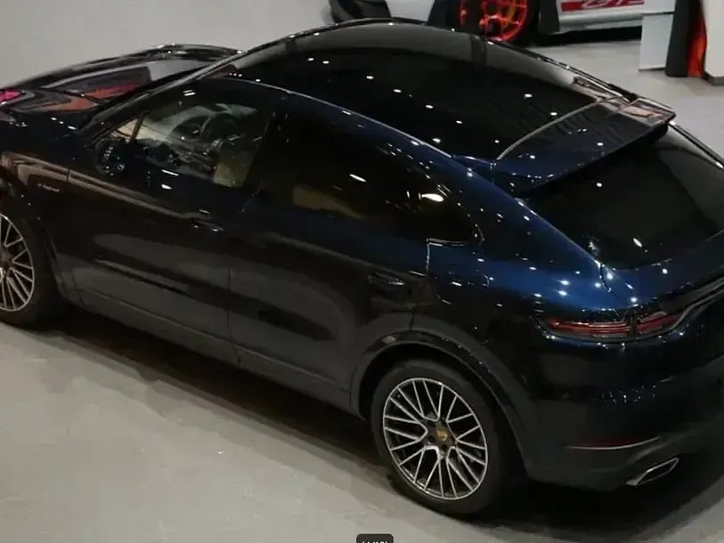 Gebraucht Porsche Cayenne E-Hybrid Coupe 462 PS (339 kW) 2022 Blau SUV