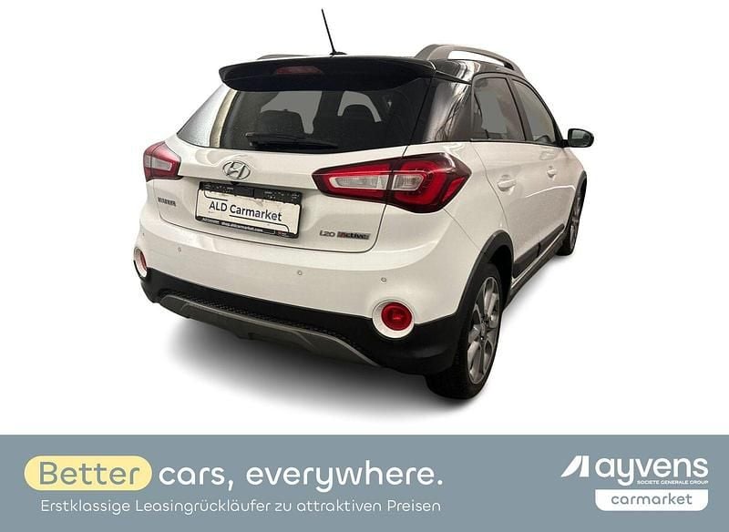 Gebraucht Hyundai i20 Active 101 PS (74 kW) 2019 Weiß Kleinwagen