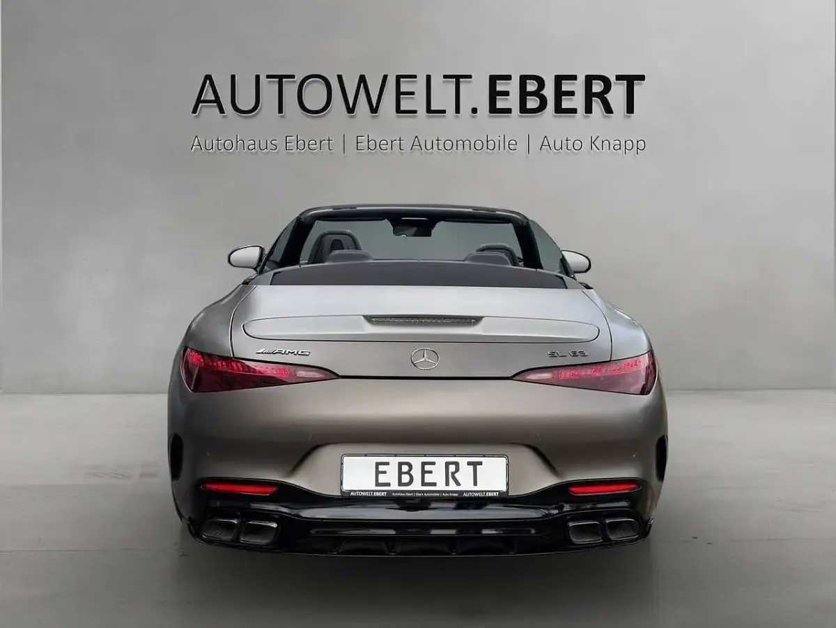 Gebraucht Mercedes SL63 AMG AMG 585 PS (430 kW) 2025 Grau Cabrio