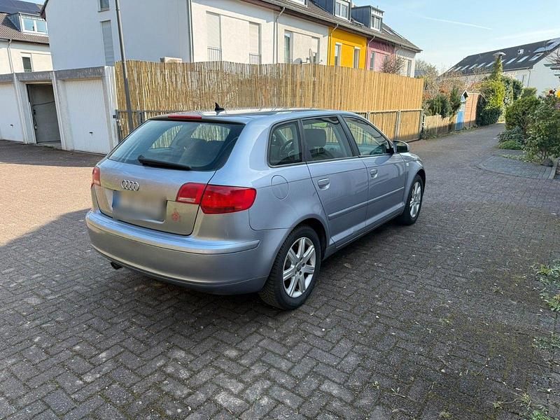 Gebraucht Audi A3 Ambition 116 PS (85 kW) 2006 Silber Kleinwagen