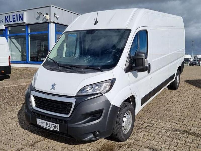 Gebraucht Peugeot Boxer 140 PS (102 kW) 2024 Weiß Van