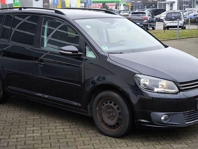 Gebraucht VW Touran Comfortline 105 PS (77 kW) 2012 Schwarz Van / Kleinbus