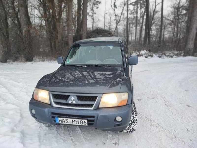Blau Gebraucht 2006 Mitsubishi Pajero SUV | 5.500 € (Fairer Preis) - Bild 1/4