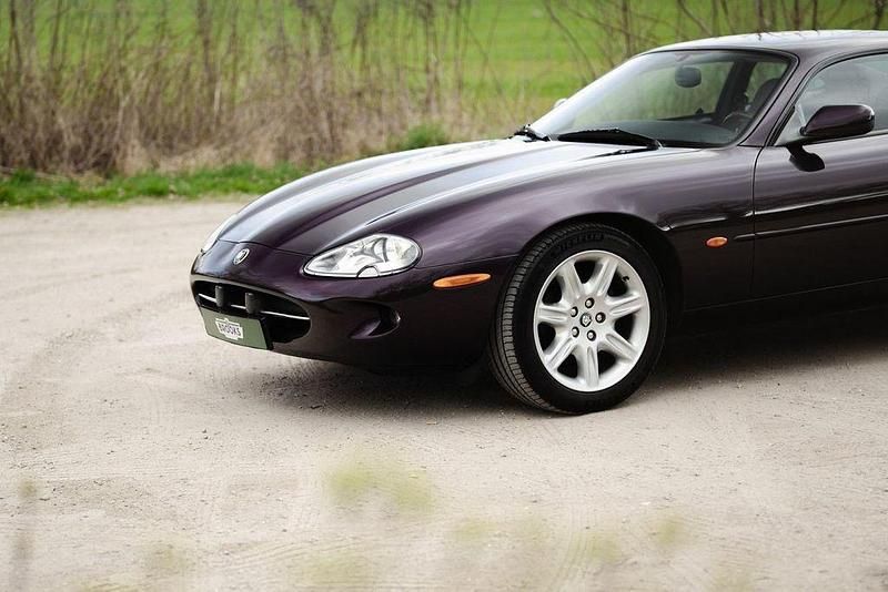 Gebraucht Jaguar XK8 286 PS (210 kW) 1999 Violett Coupé