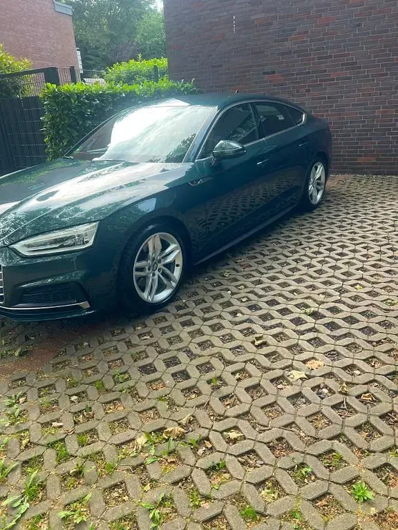 Gebraucht Audi A5 Design 190 PS (139 kW) 2017 Grün Coupé