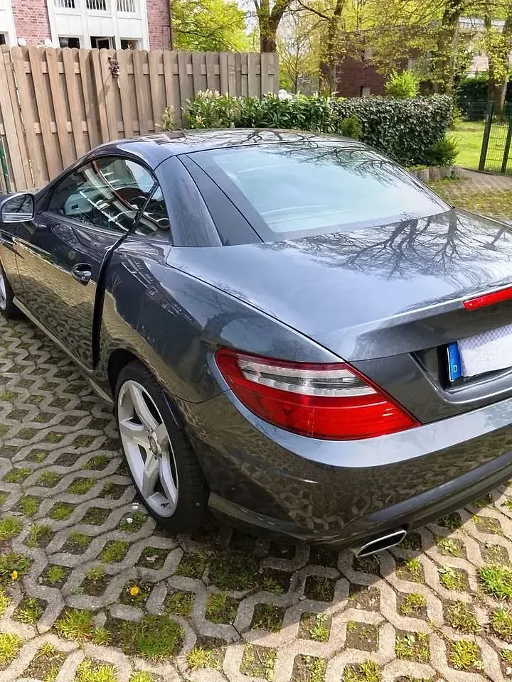 Gebraucht Mercedes SLK200 184 PS (135 kW) 2014 Grau Cabrio