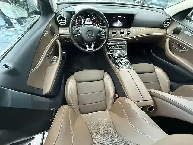 Gebraucht Mercedes E220 All-Terrain Avantgarde 194 PS (142 kW) 2017 Iridiumsilber  metalliclack Kombi