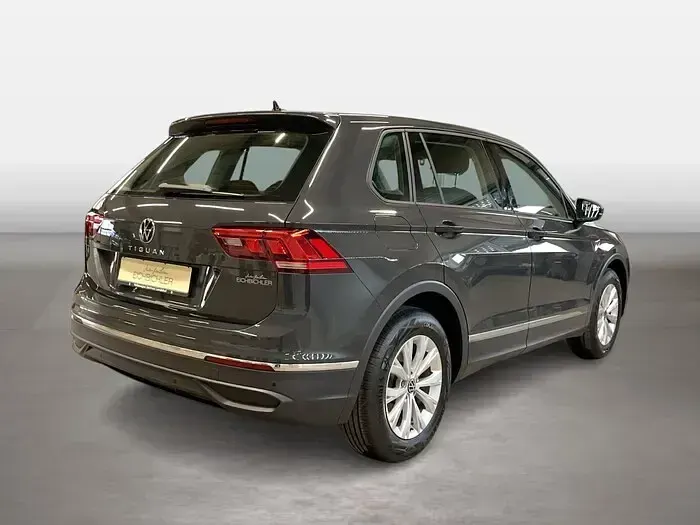 Occasion VW Tiguan Basis 131 ch (96 kW) 2023 Gris SUV