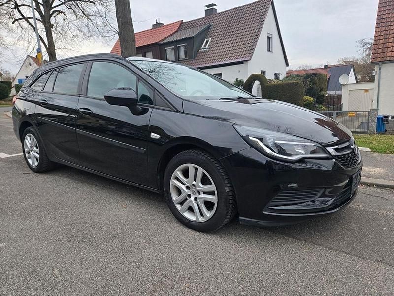 Gebraucht Opel Astra 95 PS (69 kW) 2016 Limousine