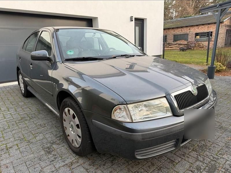 Gebraucht Skoda Octavia 75 PS (55 kW) 2009 Grau Limousine