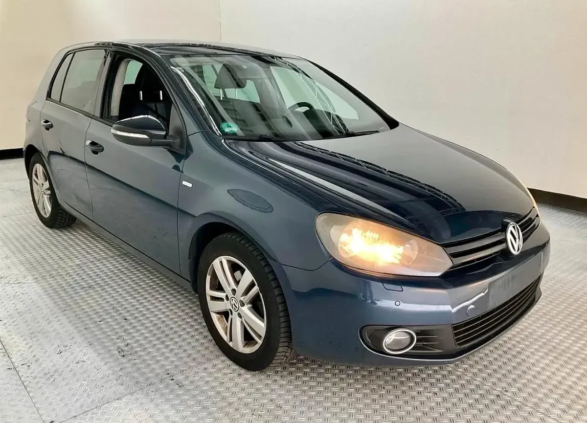 Gebraucht VW Golf VI 86 PS (63 kW) 2012 Blau Kleinwagen