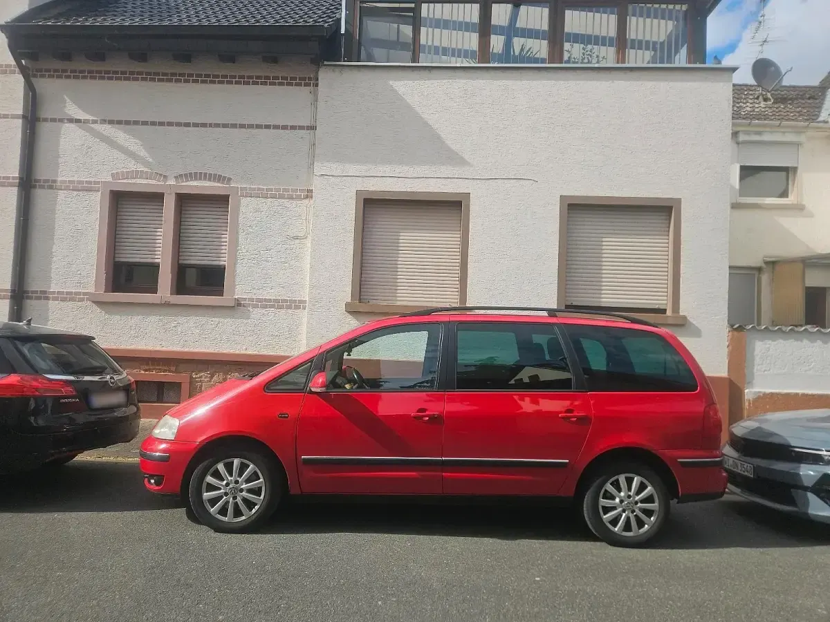 Gebraucht VW Sharan 116 PS (85 kW) 2004 Rot Van / Kleinbus
