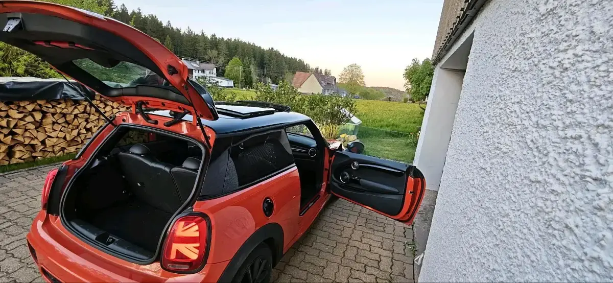 Używany Mini Cooper S 192 KM (141 kW) 2018 Pomarańczowy Hatchback