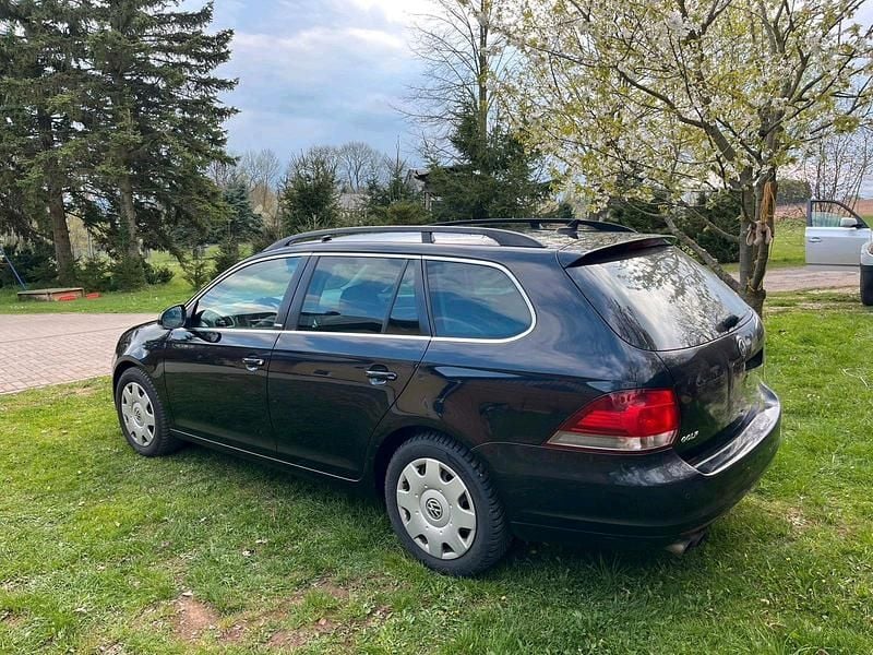 Gebraucht VW Golf VII 140 PS (102 kW) 2013 Schwarz Kombi