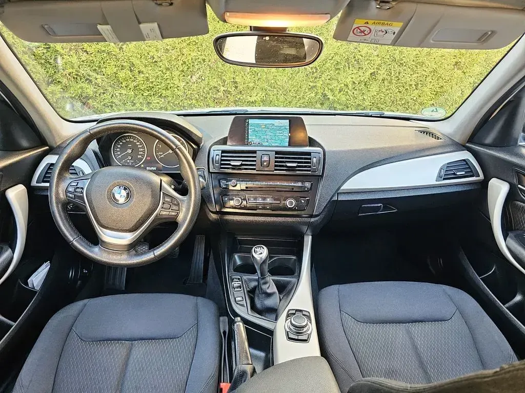 Gebraucht BMW 114 Sport Line 95 PS (69 kW) 2014 Weiß Kleinwagen