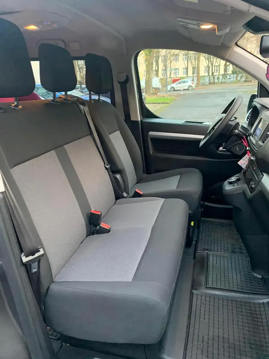 Gebraucht Toyota Proace Verso 144 PS (105 kW) 2022 Grau Kombi