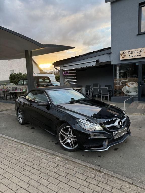Gebraucht Mercedes E250 211 PS (155 kW) 2014 Schwarz Cabrio