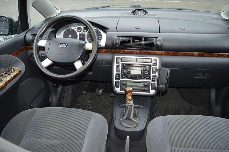 Gebraucht Ford Galaxy Ghia 131 PS (96 kW) 2004 Schwarz Van / Kleinbus