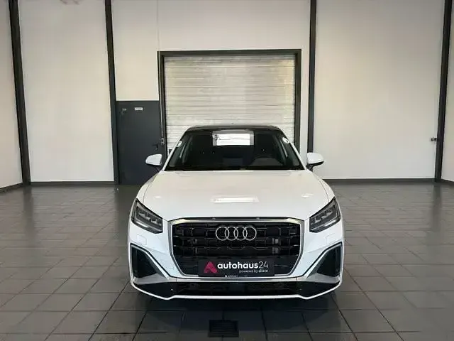 Gebraucht Audi Q2 S-Line 150 PS (110 kW) 2023 Weiß SUV