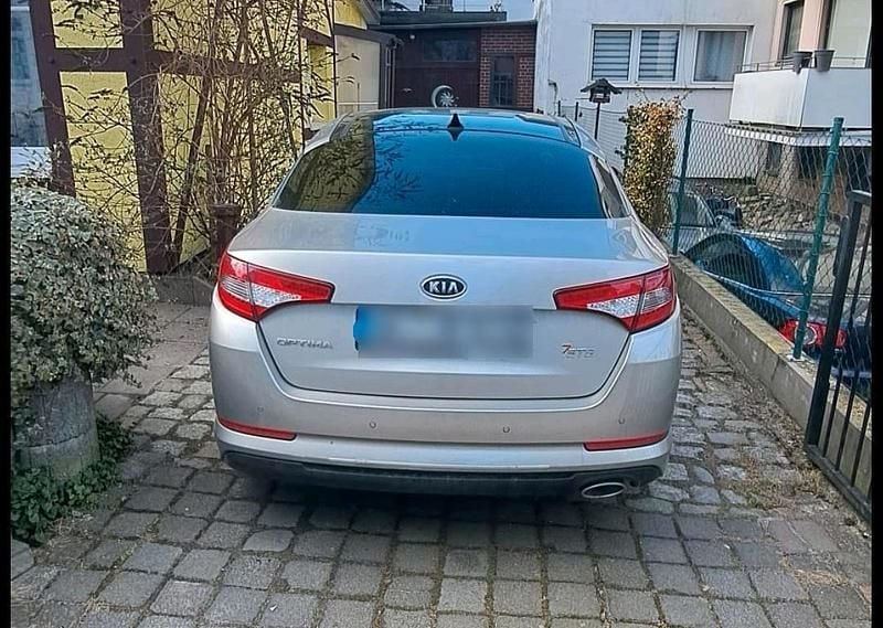 Gebraucht Kia Optima 136 PS (100 kW) 2013 Silber Limousine