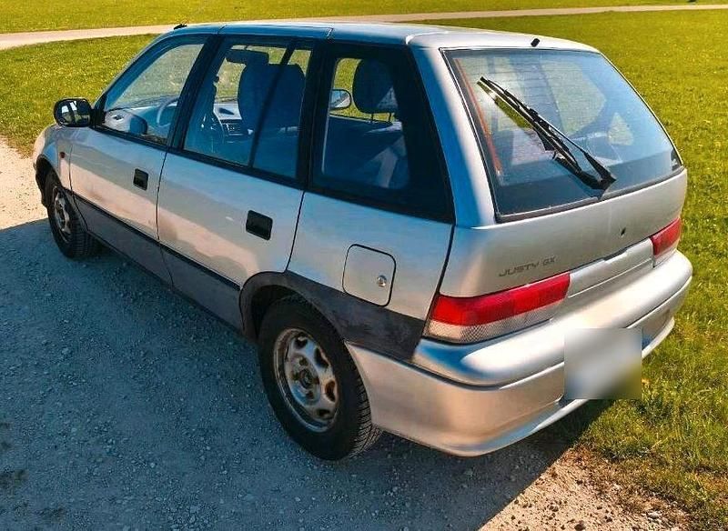Gebraucht Subaru Justy 86 PS (63 kW) 2002 Silber Kleinwagen