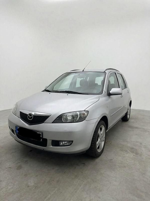 Silber Gebraucht 2005 Mazda 2 Kleinwagen | 3.000 € (Fairer Preis) - Bild 1/4