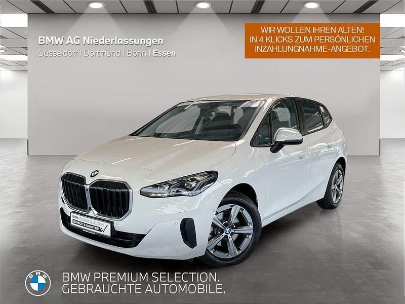 Weiß Gebraucht 2022 BMW 218 Active Tourer Luxury Line Van / Kleinbus | 24.899 € (Guter Preis) - Bild 1/4