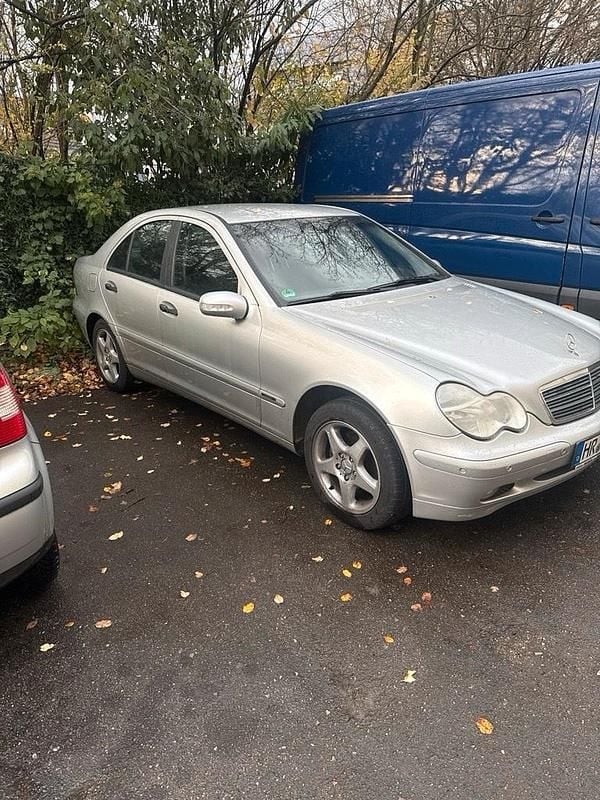 Gebraucht Mercedes C200 163 PS (119 kW) 2004 Silber Limousine