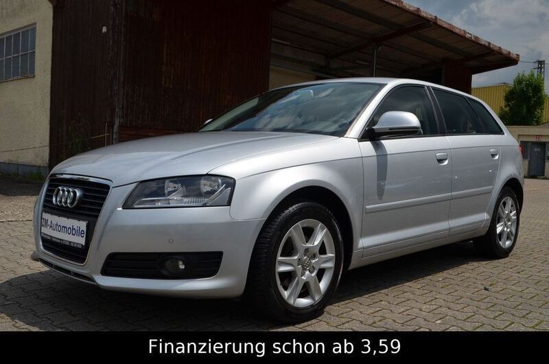 Grau Gebraucht 2009 Audi A3 Sportback Attraction Limousine | 7.999 € (Teuer) - Bild 1/4