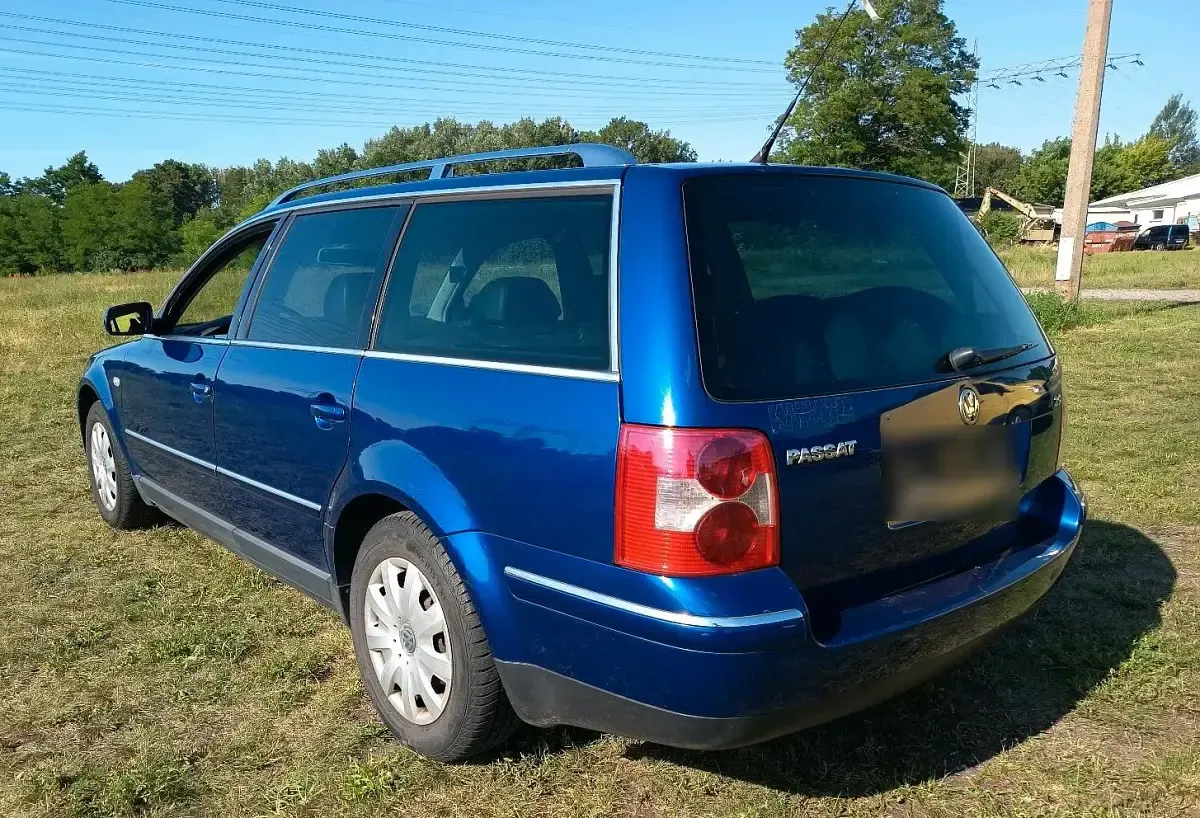 Gebraucht VW Passat Highline 130 PS (95 kW) 2003 Blau Kombi