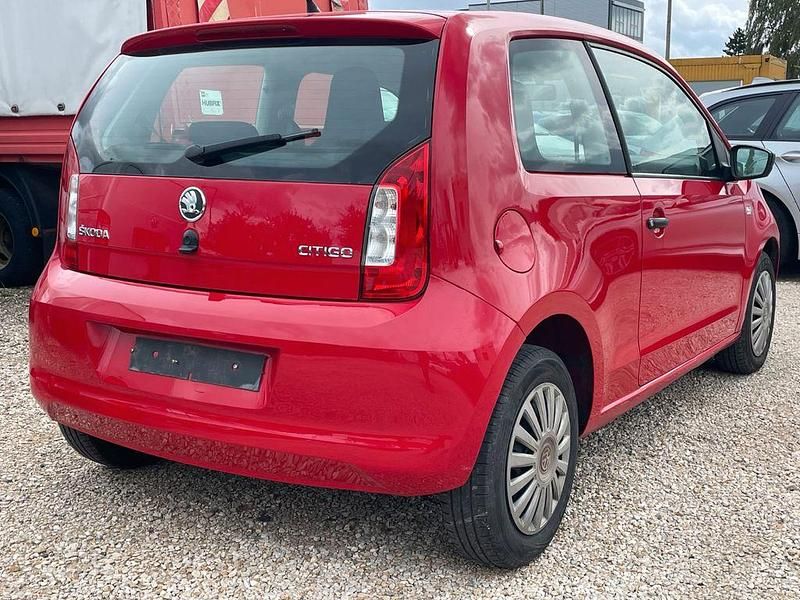 Gebraucht Skoda Citigo Active 60 PS (44 kW) 2013 Rot Kleinwagen
