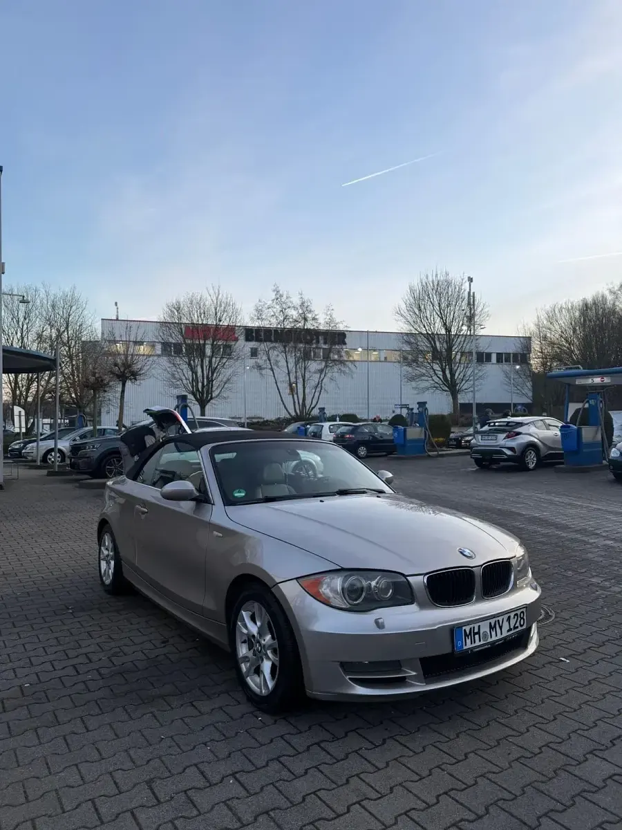 Gebraucht BMW 128 245 PS (180 kW) 2008 Beige Cabrio