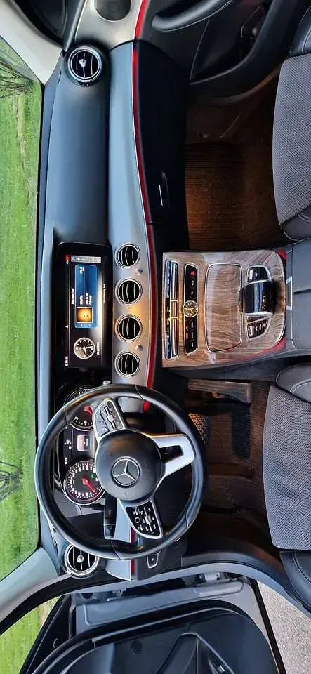 Gebraucht Mercedes E220 AMG 194 PS (142 kW) 2018 Silber Limousine