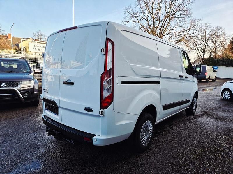 Gebraucht Ford Transit Custom 131 PS (96 kW) 2020 Weiß Van / Kleinbus