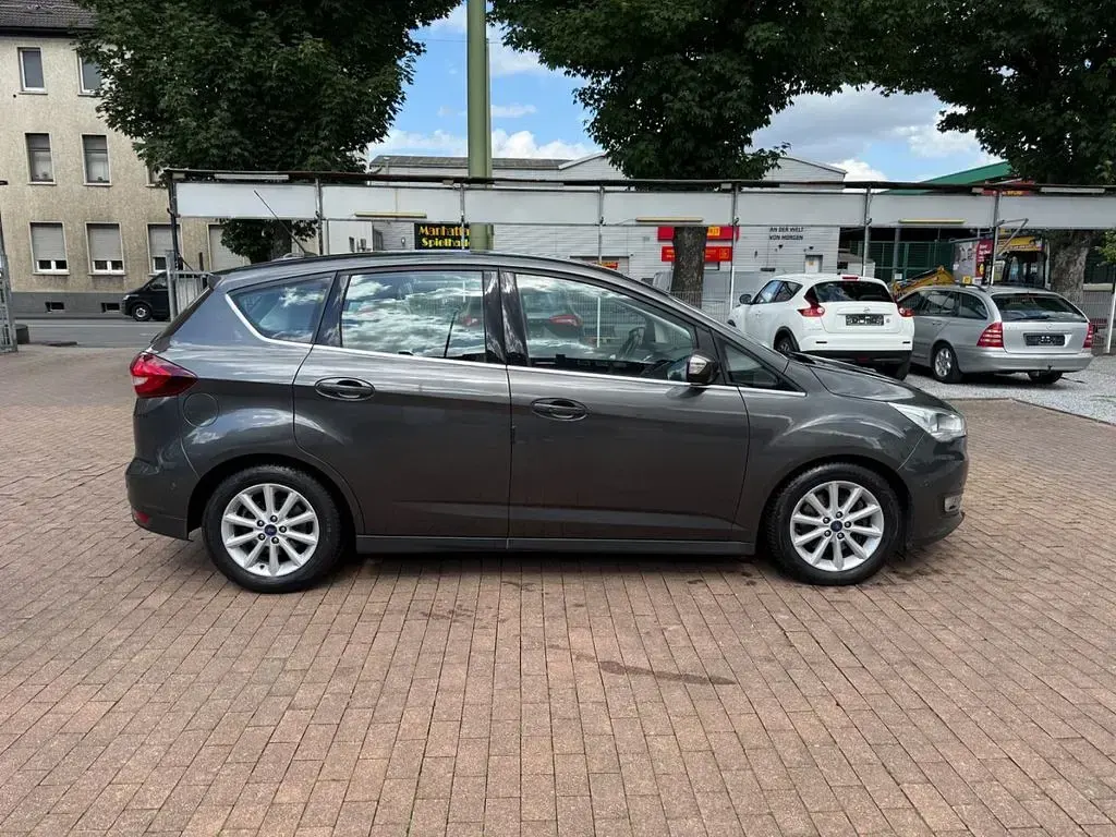 Gebraucht Ford C-MAX Titanium 150 PS (110 kW) 2017 Grau Van / Kleinbus