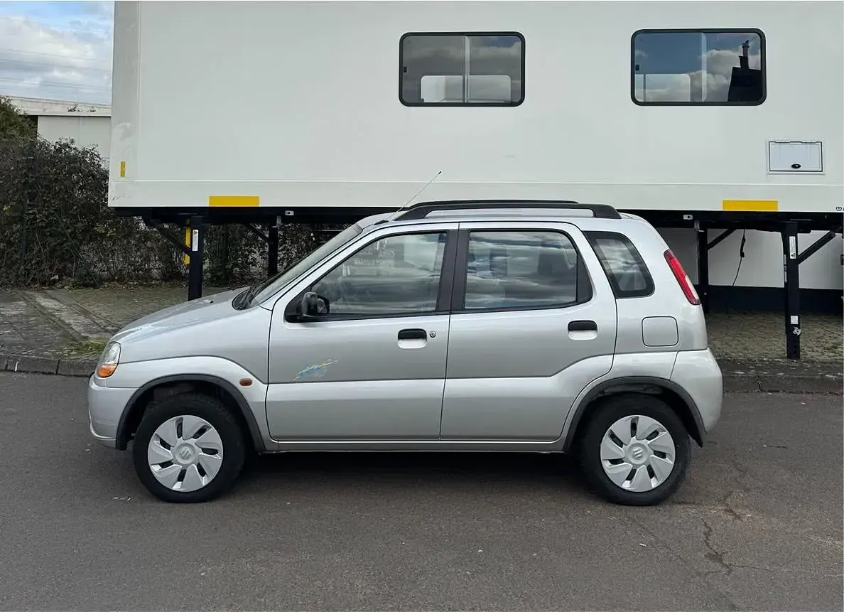 Gebraucht Suzuki Ignis Comfort 83 PS (61 kW) 2002 Silber Kleinwagen