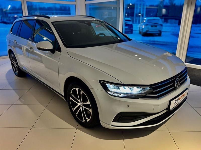 Gebraucht VW Passat R 150 PS (110 kW) 2022 Andere Kombi