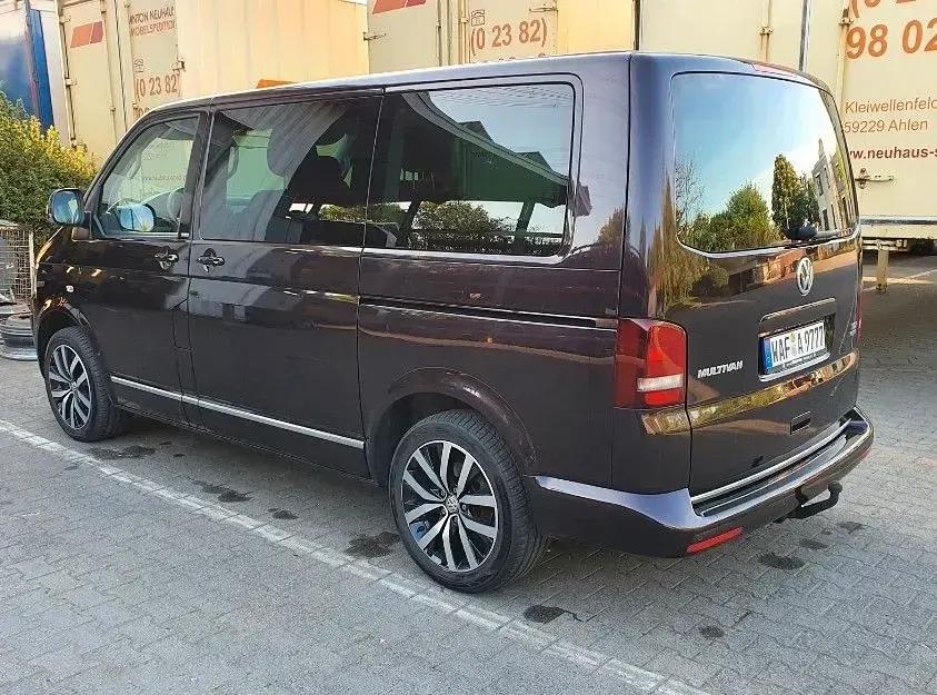 Gebraucht VW Multivan Cup 179 PS (131 kW) 2014 Violett Van / Kleinbus