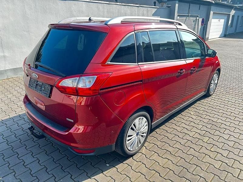 Gebraucht Ford Grand C-Max 150 PS (110 kW) 2017 Rot Van / Kleinbus