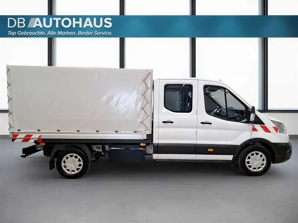 Gebraucht Ford Transit Trend 131 PS (96 kW) 2021 Weiß Limousine