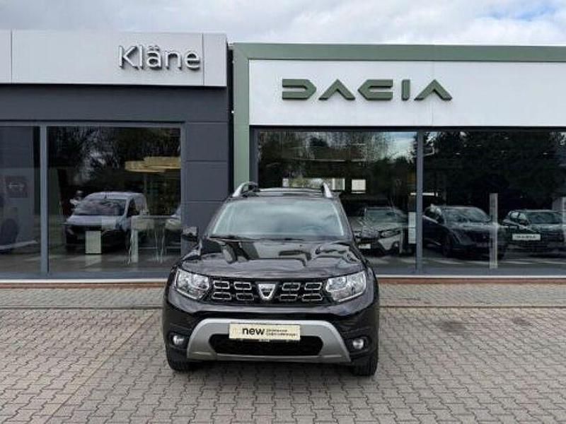 Gebraucht Dacia Duster Celebration 131 PS (96 kW) 2021 Perlmuttschwarz SUV