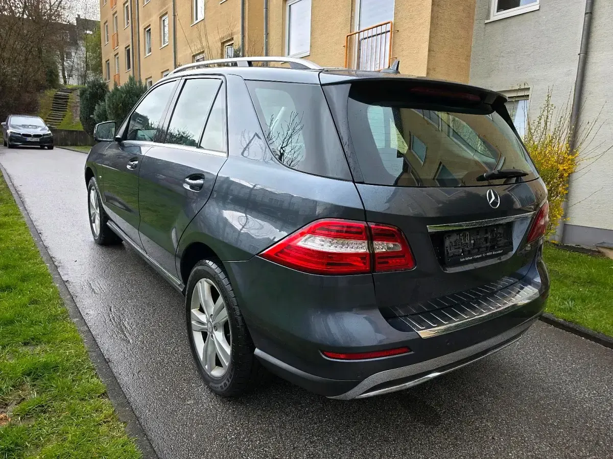 Second-hand Mercedes ML250 204 CP (150 kW) 2012 Gri SUV