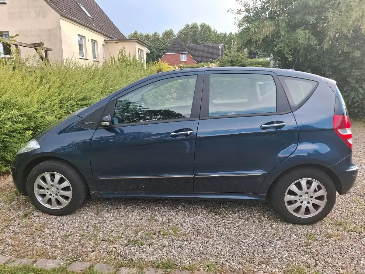 Gebraucht Mercedes A150 95 PS (69 kW) 2004 Blau Kleinwagen