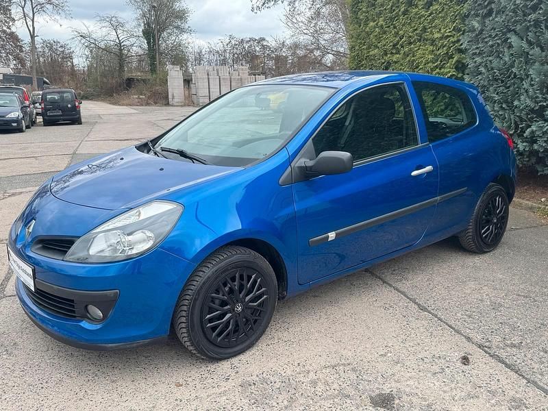 Gebraucht Renault Clio II 75 PS (55 kW) 2008 Blau Kleinwagen