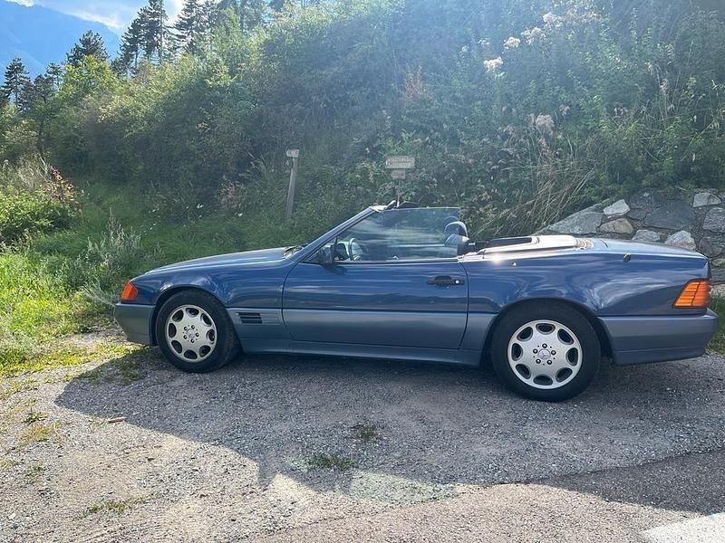 Gebraucht Mercedes SL300 231 PS (169 kW) 1992 Blau Cabrio