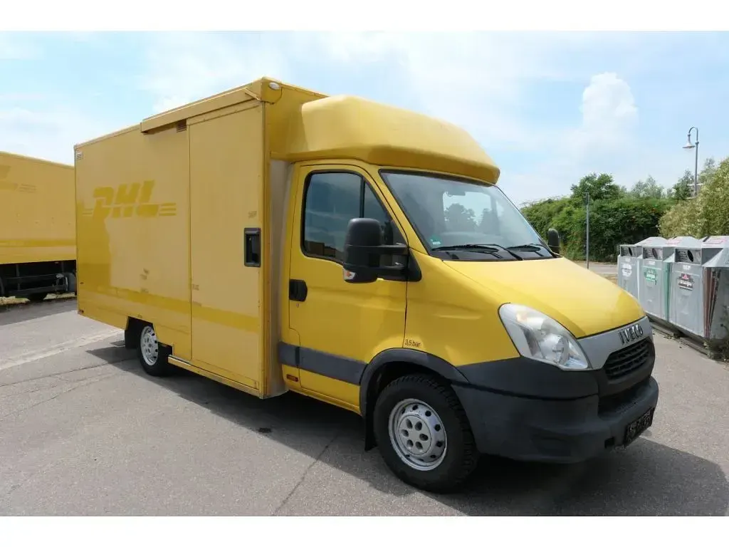 Gebraucht Iveco Daily 106 PS (77 kW) 2013 Gelb Van