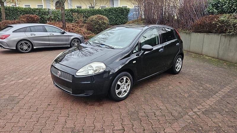 Schwarz Gebraucht 2009 Fiat Punto Kleinwagen | 1.400 € (Guter Preis) - Bild 1/4