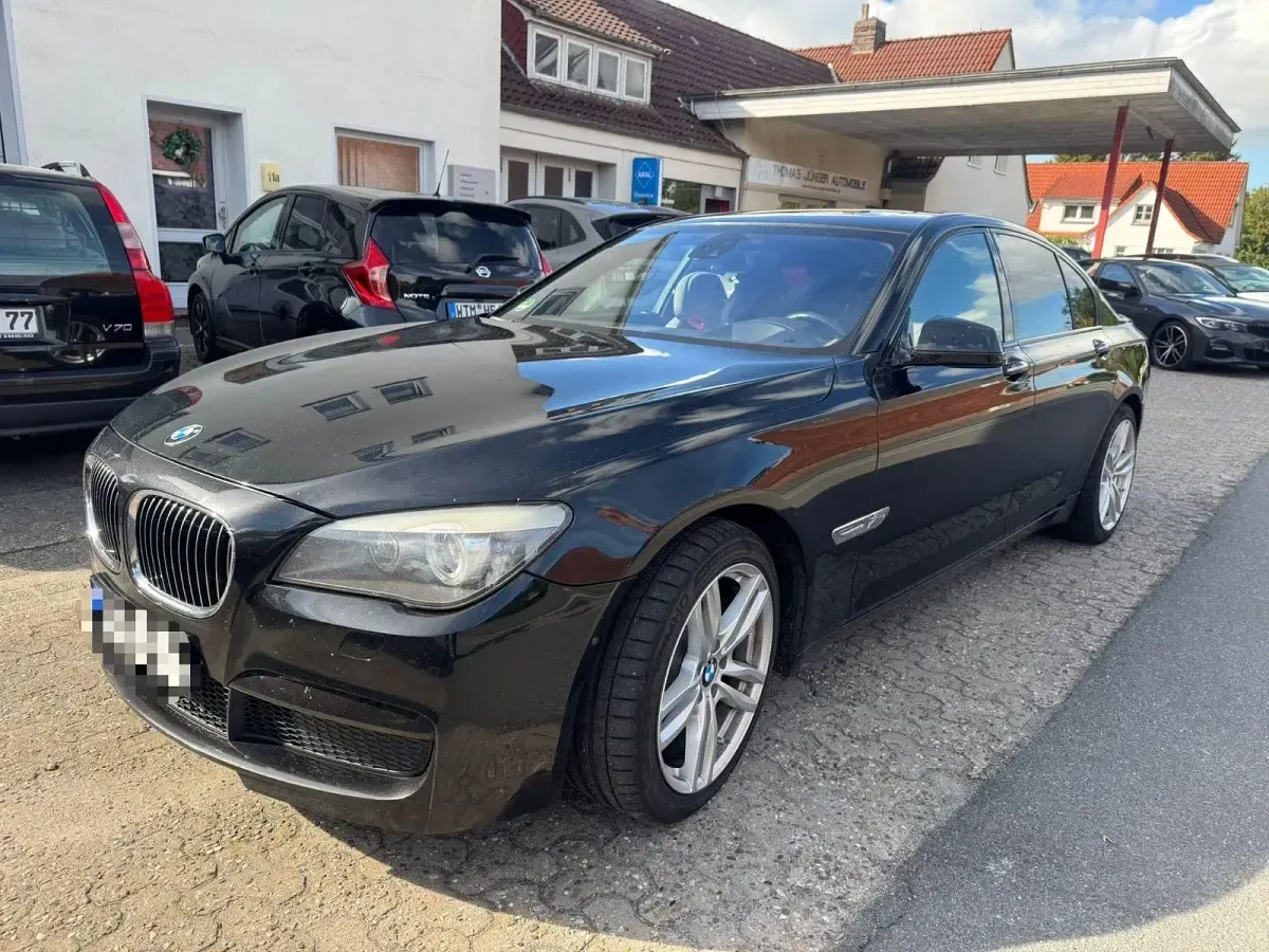 Gebraucht BMW 740 M Sport 306 PS (225 kW) 2011 Schwarz Limousine