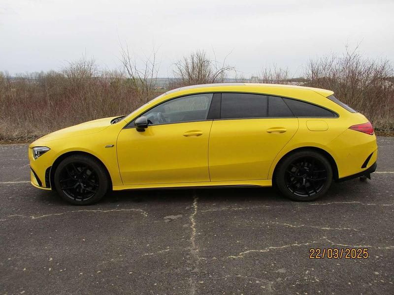 Gelb Gebraucht 2021 Mercedes CLA250e Shooting Brake AMG line Kombi | 24.500 € (Superpreis) - Bild 1/4