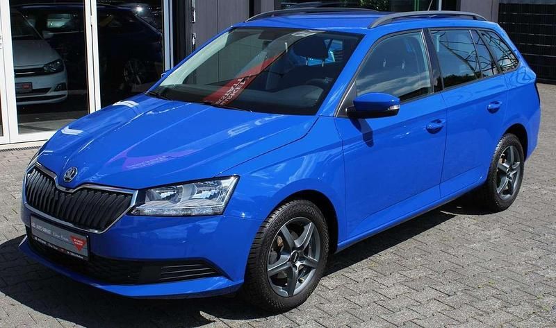 Energy blau Gebraucht 2019 Skoda Fabia Active Kombi | 11.990 € (Fairer Preis) - Bild 1/4
